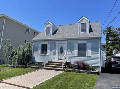125 Union St, Wood-Ridge, NJ 07075-2414