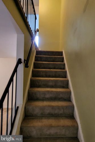 116 Kinsman View Cir, Silver Spring MD 20901-1661 exterior