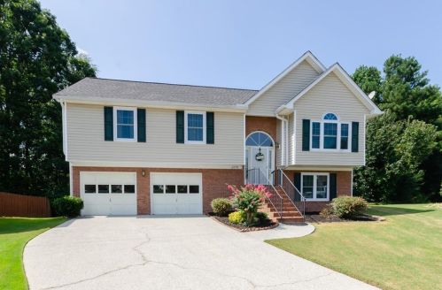 2770 Cambridge Park Dr, Duluth, GA 30096-7017