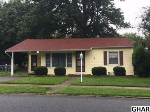 440 D St, Carlisle, PA 17013-1315