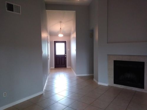 211 Shenandoah Dr, Richmond, TX 77469-5930