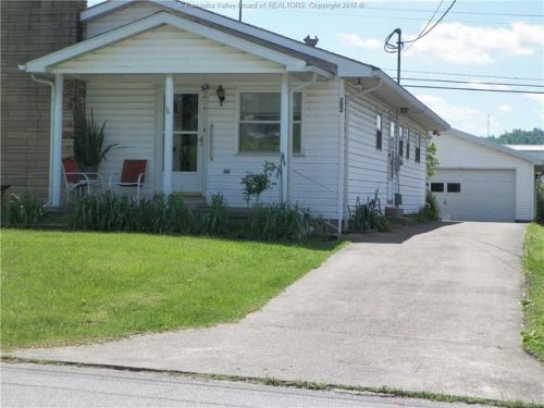 202 Main St, Diamond, WV 25015-1041