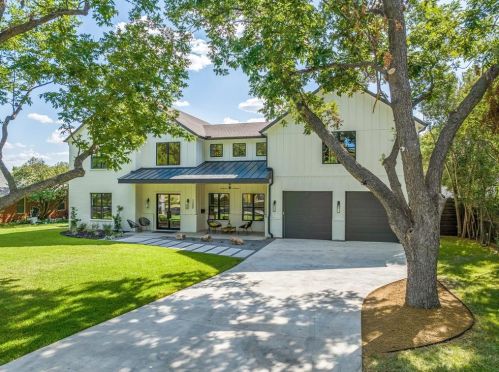 1509 El Campo Dr, Dallas TX  75218-3523 exterior