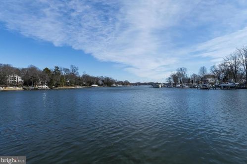 664 Dill Rd, Severna Park MD 21146-4120 exterior