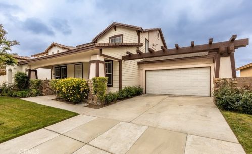 11483 Deerfield Dr, Yucaipa, CA 92399-6831