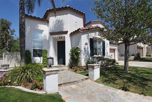 10491 Prather Ln, Tustin, CA 92782-1419