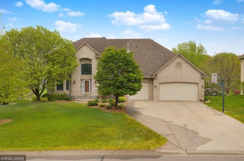 10098 Bridgewater Pkwy, Saint Paul MN  55129-8576 exterior