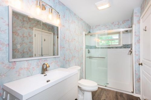 3324 Flowers Dr, Atlanta GA  30337-1001 exterior