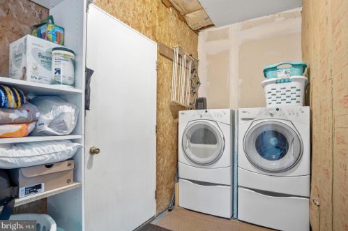 231 Alters Rd, Carlisle PA 17015-8969 exterior