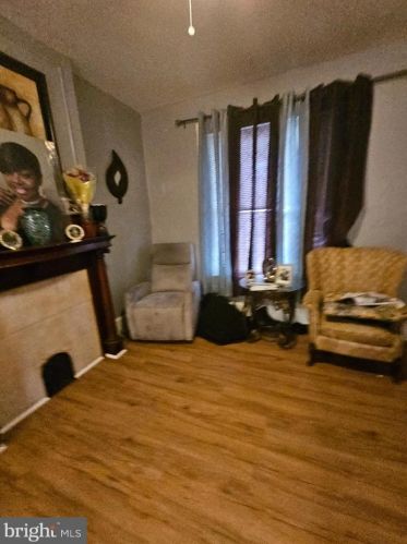 1724 Judson St, Philadelphia, PA 19121-3018