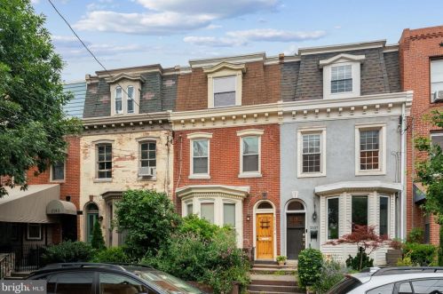 2139 Bainbridge St, Philadelphia, PA 19146-1205