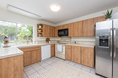 7136 Kamilo St, Honolulu HI  96825-1605 exterior