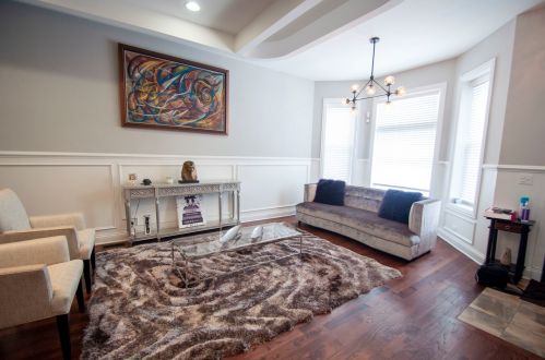 5317 Prairie Ave, Chicago, IL 60615-4708