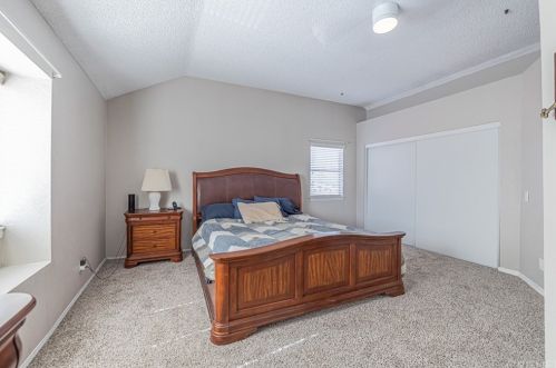 42336 La Gabriella Dr, Lancaster CA 93536-4388 exterior