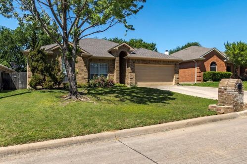 1807 Estates Dr, Midlothian, TX 76063-7909