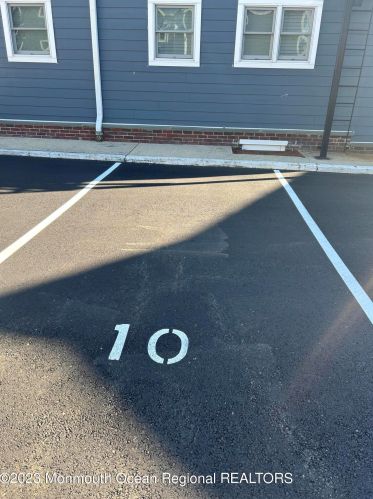 300 Deal Lake Dr, Tinton Falls NJ 07712-5136 exterior