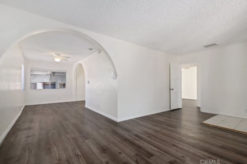 515 Townsend St, Santa Ana CA 92703-2838 exterior