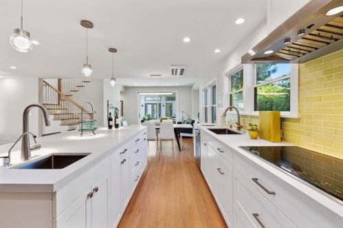 110 Pasa Robles Ave, Los Altos CA 94022-1235 exterior