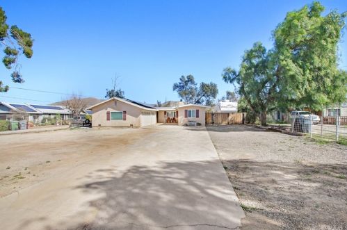 3659 Hillside Ave, Norco, CA 92860-1552