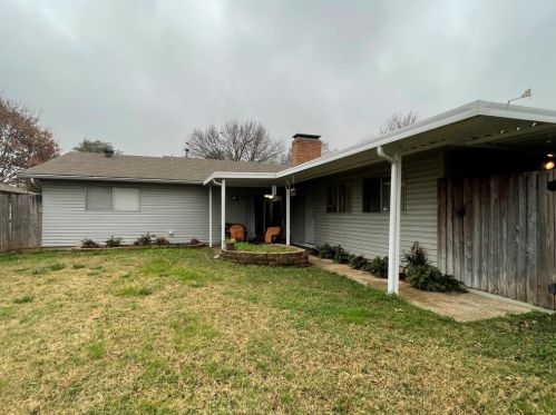 717 Kingsbridge Dr, Garland TX 75040-3515 exterior