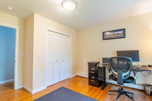 13 Foxcroft Rd, Niantic CT  06357-1415 exterior