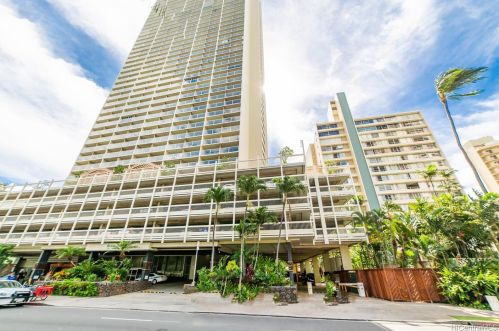 445 Seaside Ave, Honolulu HI  96815-2640 exterior