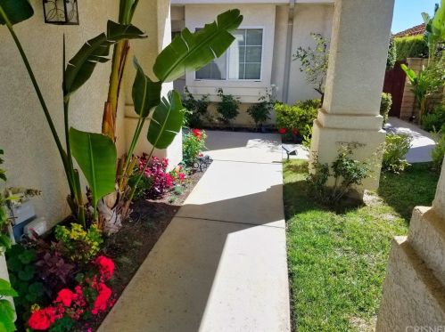 258 Sedgeworth Pl, Simi Valley, CA 93065-7060