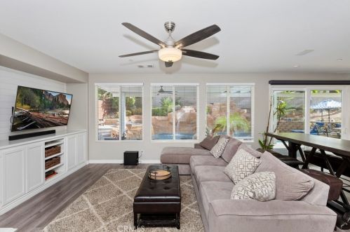 9564 Chandelle Way, Riverside CA  92508-6810 exterior