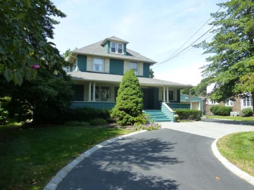 13 Hosford Ave, Leonardo, NJ 07737-1734