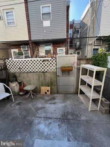 2612 12 St, Philadelphia PA 19133-1101 exterior