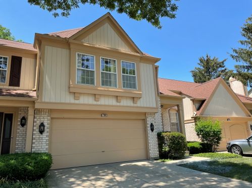 704 Alsace Cir, Buffalo Grove IL  60089-7731 exterior