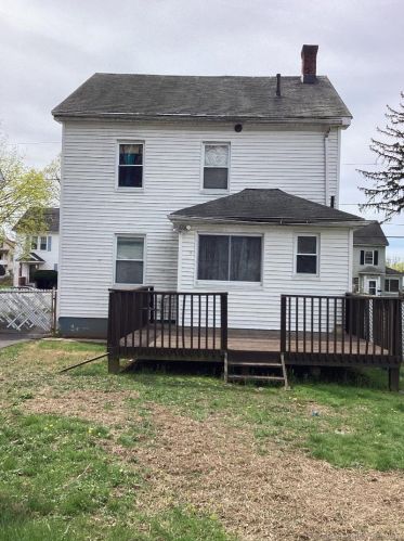 122 Morningside St, Hartford, CT 06112-1143