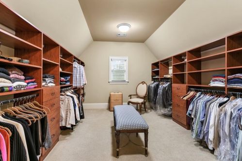 5850 Garber Dr, Atlanta GA  30328-5151 exterior