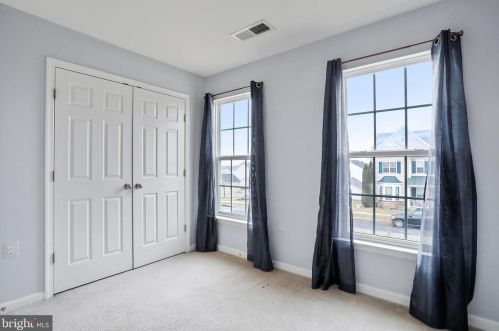 399 Lord Fairfax St, Charles Town WV  25414-2609 exterior