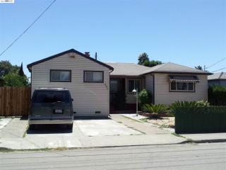 462 Bartlett Ave, Hayward, CA 94541-3608