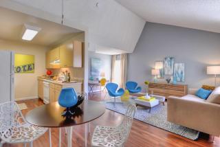 700 Stonehouse Dr, Fairfield CA  94558-3667 exterior