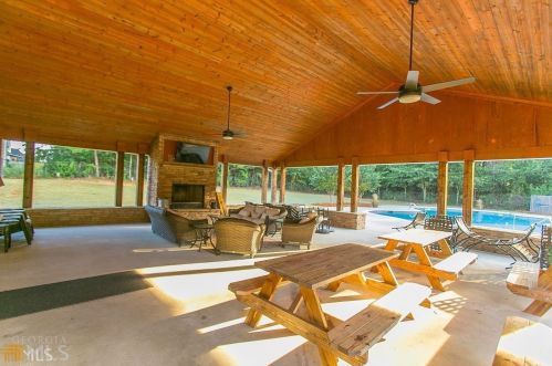 237 Thyme Leaf Way, Locust Grove GA  30248-6623 exterior