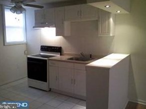 2342 Greenwich St, Philadelphia PA  19146-4109 exterior