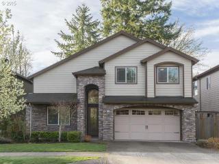 14854 Huntwood Ct, Portland, OR 97224-1299