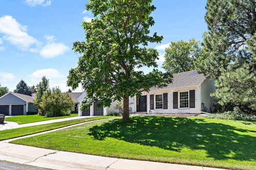 7254 Hinsdale Pl, Englewood, CO 80112-1638