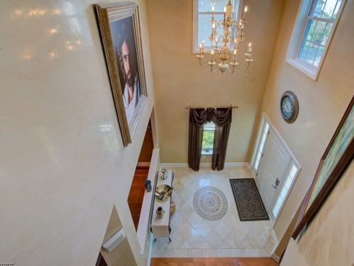 8 Aberdeen Dr, Old Bridge, NJ 08857-4116