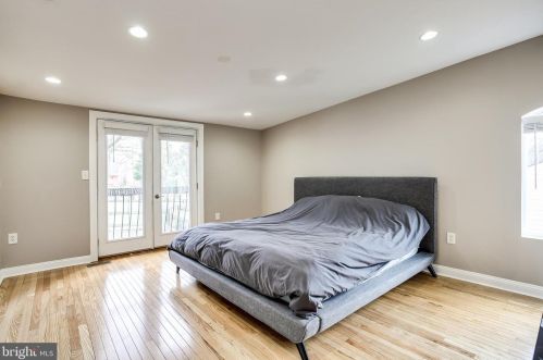 1511 Delmont Ln, Silver Spring MD 20912-7036 exterior