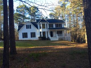 45 Chatsworth Ct, Newnan, GA 30265-1377