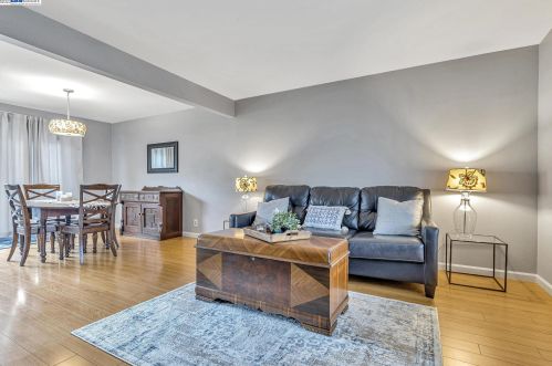 3863 Saratoga Way, Pleasanton, CA 94588-3439