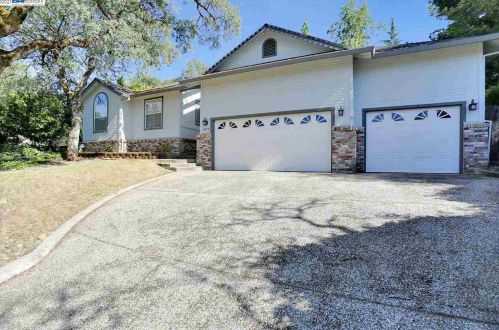 1572 Cornell Way, Auburn, CA 95603-2989