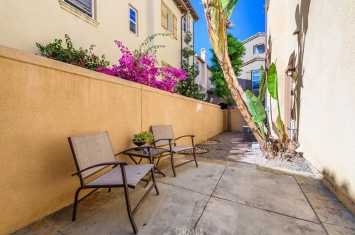 39 Tall Oak, Irvine CA  92603-4213 exterior