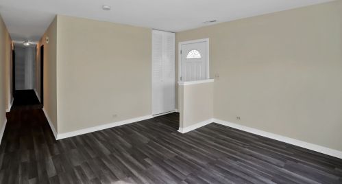 1753 Amherst Cir, Glendale Heights, IL 60139-2416