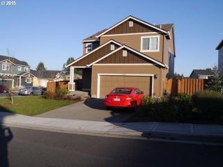 51194 Amsterdam Ln, Scappoose, OR 97056-4065