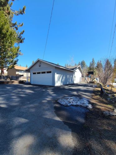 260 Gulling St, Portola, CA 96122-8500