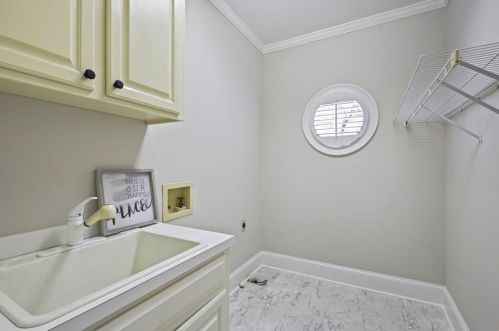 110 Hemmingwood Way, Atlanta GA  30350-4331 exterior